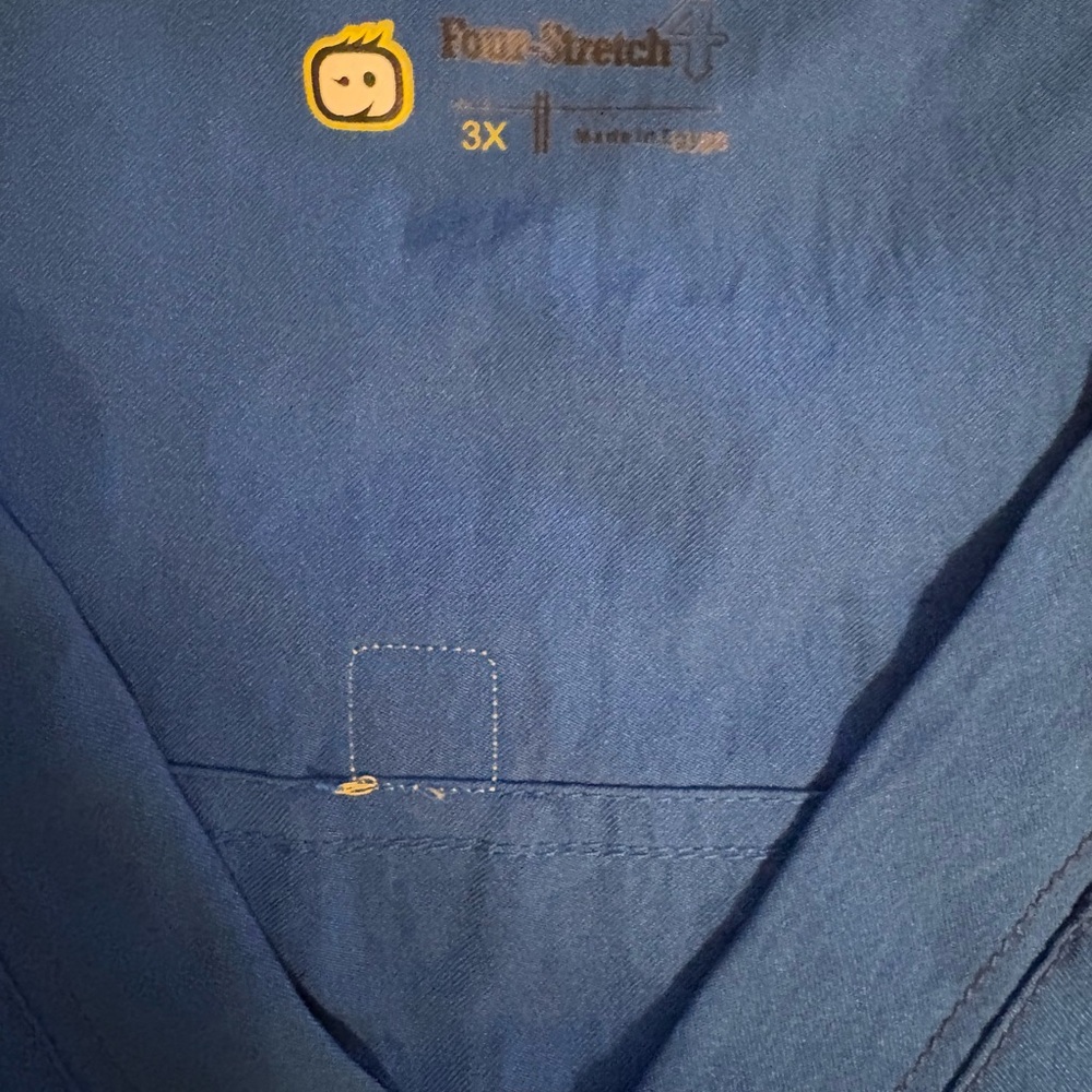 Scrubs - Picture 2 of 2